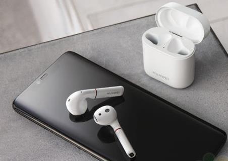 across headphone and charging case Huawei Honor FlyPods made possible using 5 Dialog