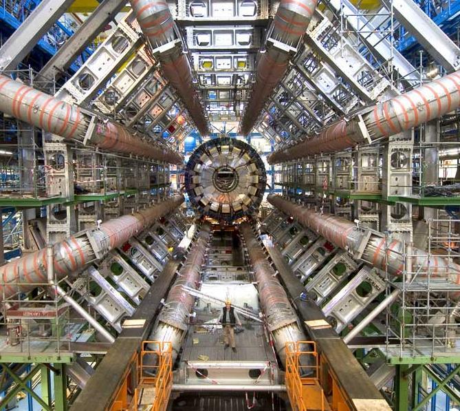 Big Data Large Hadron Collider 68 TB / day
