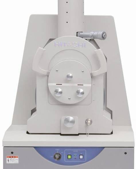 6. Specimen Chamber & Stage T X R Z Y 1. Range of Motion X-axis / Y-axis; 80 mm x 40 mm Z-axis ; 5.0 mm to 60 mm R-axis (rotation) ; 360 (continuous) T-axis (tilt) ; 20 to 90 2.