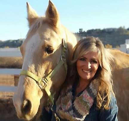 A NOTE FROM SUSIE Hello Cowgirl Bosses! Since 1995, I have worked as an Entrepreneur (Cowgirl Boss) and have started many successful business along the way.