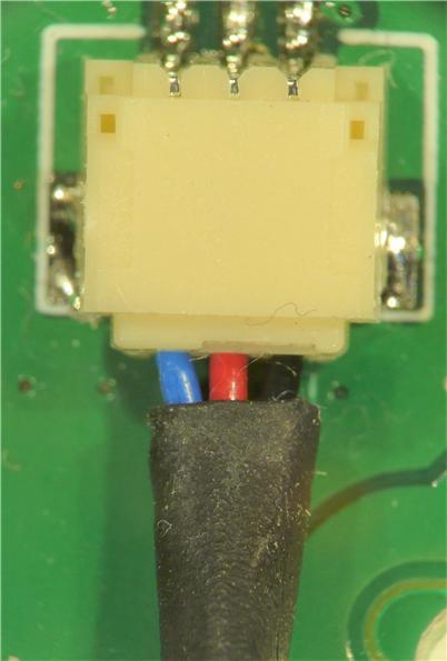 The connectors are keyed so they will only go together the correct way (as long as excessive force is not used).