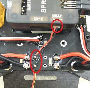 13.3. Solder the voltage-detective cable of the flight controller. Take the connector that comes with flight controller out, plug one side to VBAT connection, solder another side to the PDB.