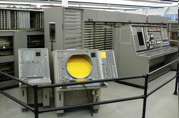In the beginning 4 There was The Mainframe Cost: millions Watts: millions Size: 2000 m 2