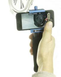 User can use one hand to shoot picture or video securely.