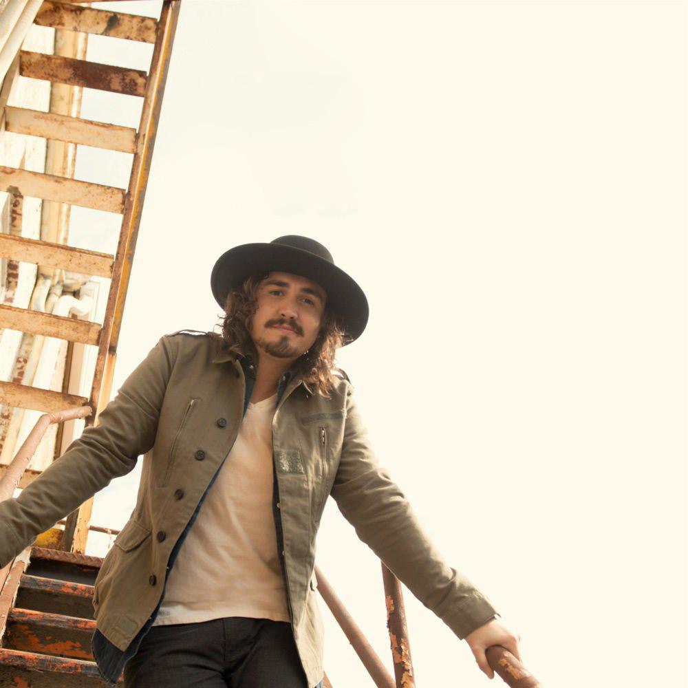 Known for his standout soulful, pop vocals and songs that bring a modern and fresh feel, Jordan Feliz s newest project, The River Deluxe Edition, features the original 11 songs from his first full