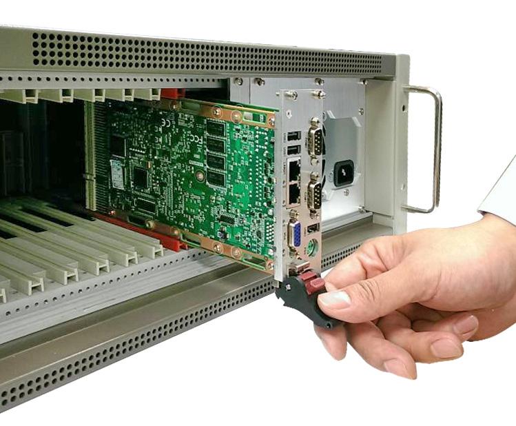 2.5.1 CompactPCI Card Installation/Removal Procedure The handle on CompactPCI cards and Peripheral Card ensures simple and safe installation and removal.