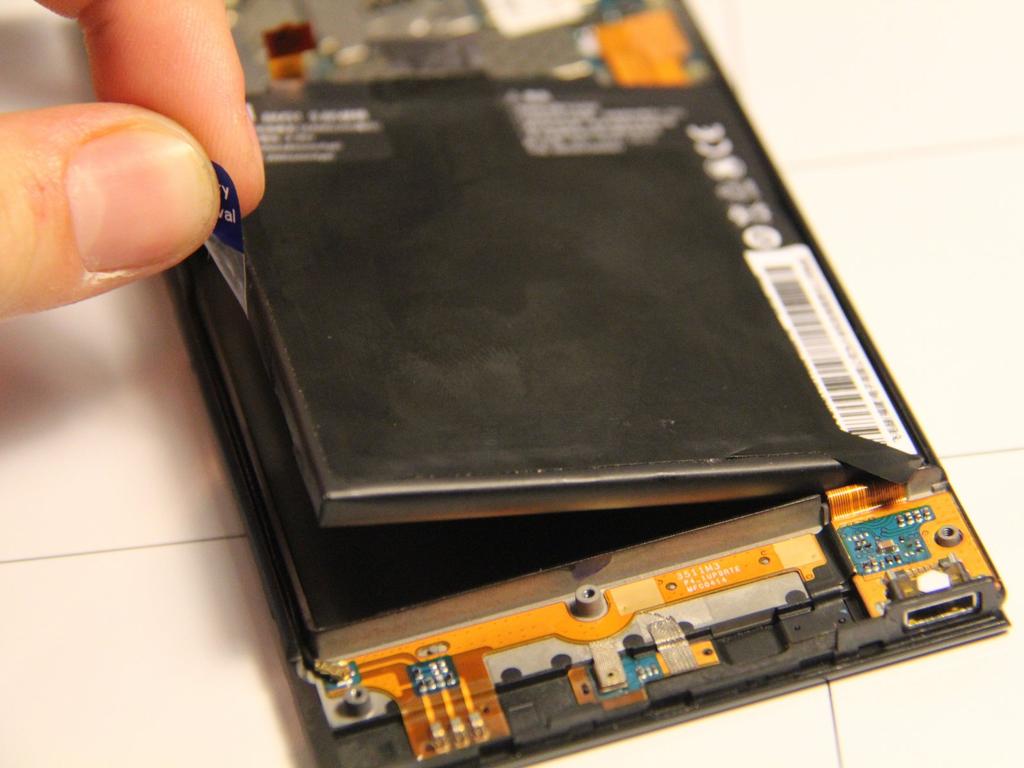 This guide can be used to replace the battery on your Xiaomi Mi3.