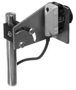 Allows positioning of the sensor in three aes with an eas-to-mount half-clamp
