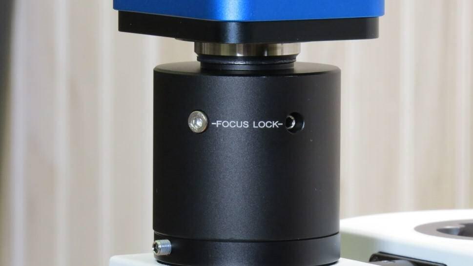 The video camera is pre-mounted on a microscope optical coupling lens.