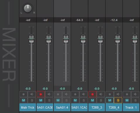 Mixer Tracks Live includes a monitor mixer for creating a reference mix. It is available only in the Stereo Out mode.