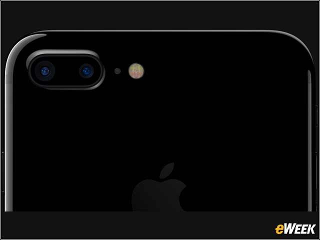 The New Design Is a Step Up The iphone 7 doesn't come with a major design upgrade compared with the iphone 6s, but it is a step up.