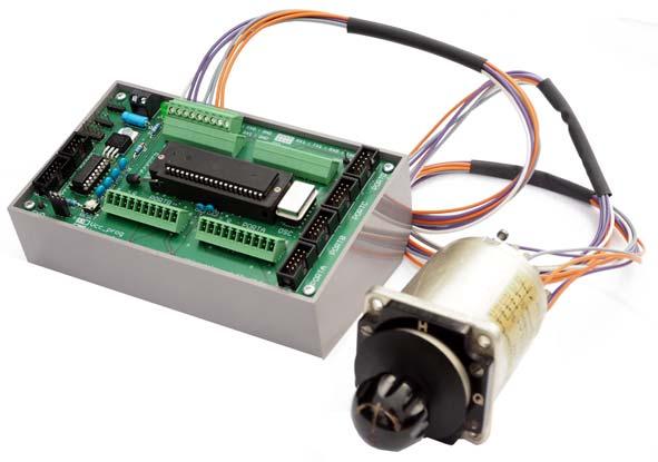 An Atmel STK500 starter kit serves as programmer and power supply.
