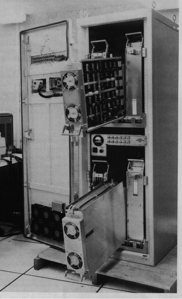 Birth of the Internet u Sputnik - 1957 u Advanced Research Project Agency - 1958 u