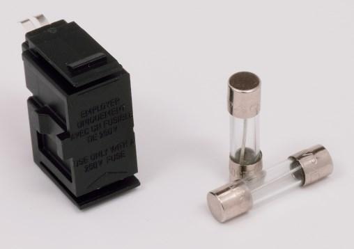 AC VOLTAGE RANGE IS 88-264 VAC, 50-60 HZ. THE PRODUCT MAY ALSO BE OPERATED FROM DC POWER OVER A VOLTAGE RANGE OF 125-373 VDC. Power Cord The AC power input uses a standard IEC type connector.