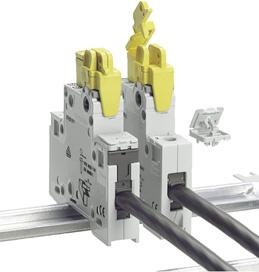 The 20 A and 32 A switches can be bus-mounted with each other or with 5TE48 pushbuttons, 5TE58 light indicators or 5TT41 remote control switches and 5TT42 switching
