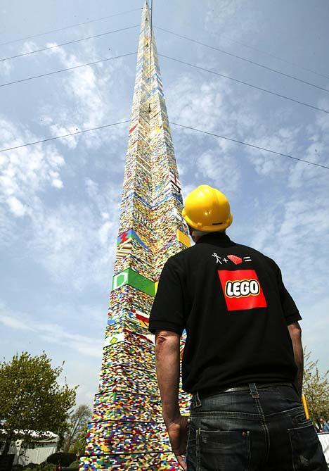 World s Tallest Lego Tower Legoland Windsor, UK May 2 5, 2008 To