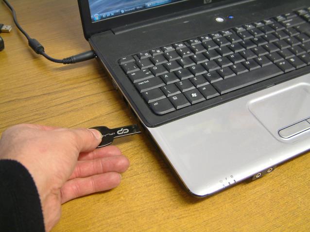 Section 1 Installing CP i-flash firmware onto your Laptop