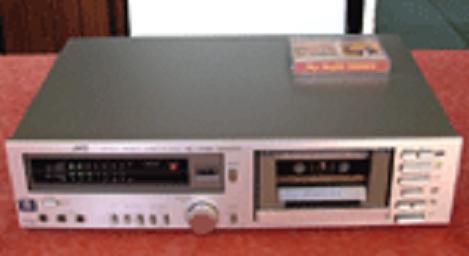 Super ANRS SOLD July 2011 on trademe to Auckland NAD 6100 2-head cassette player 3rd unit 2-head deck with 9-LED levels display, slider levels