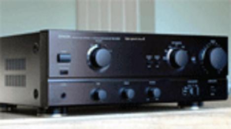 03% THD at half power stereo integrated amplifier 1988-1998 vintage, this unit 1990 MM / MC