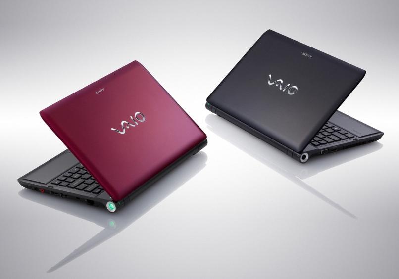 Press Release VAIO Y Series Hong Kong, November 10, 2010 Sony Corporation of Hong Kong Limited today unveiled the new VAIO Y Series which packs high performance in a handy and stylish design.