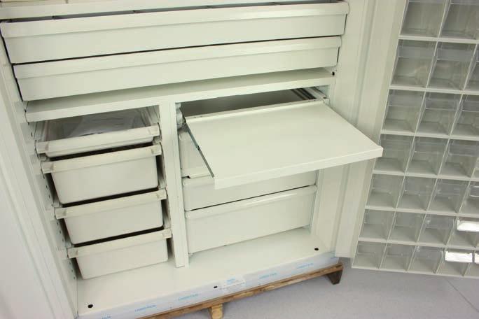 door compartment 400 x 400 compartment 3 standard heights: 875-1275 or 1675 mm INTERNAL LAYOUT