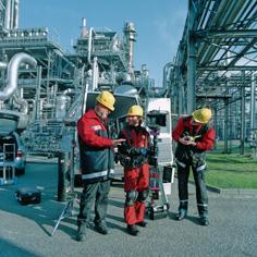 Field Service Siemens Field Service offers support with all aspects of maintenance so that the availability of your machines and plants is assured