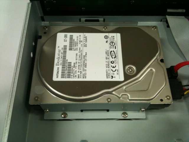 The mounted HDD(DVDRW) with the