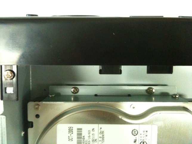 Install HDD(DVDRW) with fixing