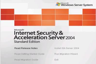 Nhấn Next trên màn hình Welcome to the Installation Wizard for Microsoft ISA Server 2004/2006, chọn I accept the terms in the license agreement trên cữa sổ License Agreement và nhập vào các thông tin