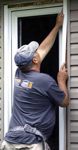 8 Ask about Installation Who installs the windows? Most homeowners spend hours researching replacement windows, but leave out one crucial consideration the installation.