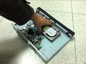 The protective materials used for the package of the DVR can protect most accidental clashes during transportation.
