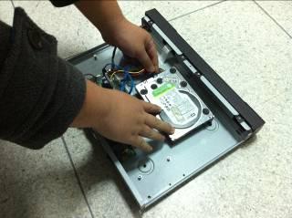 3 HDD Installation You can refer to the Appendix for recommended HDD brand. Please use HDD of 7200rpm or higher.