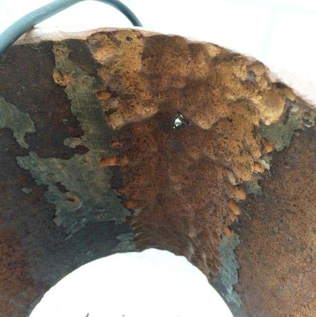 heavily corroded area (bottom right picture) 1.