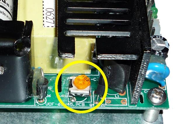 Verify Voltage to the Screen or PVS CCB 1. Set the multi-meter to read DC voltage. Insert the leads into the plastic connector (Fig. 5).