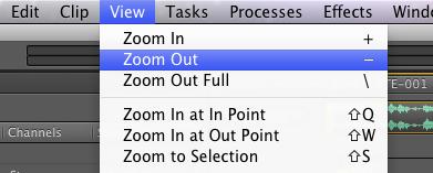 Zooming in and out To get a tighter or wider view of your waveforms, you can use the Zoom in/ Zoom out tools in Soundbooth.