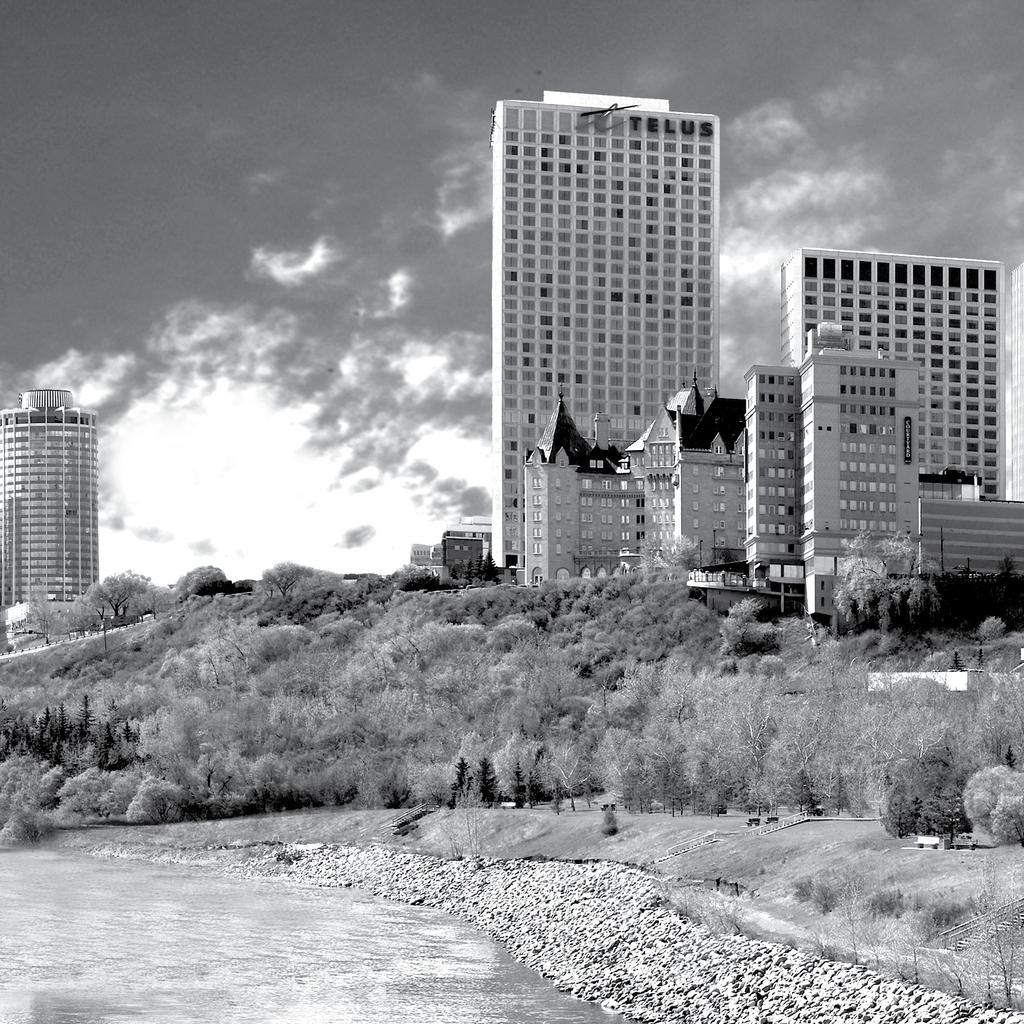 Photo: Edmonton Economic Development Resource allocation and Major Milestones 25% R&E NETWORK 12% RESEARCH/ BIG DATA 25%