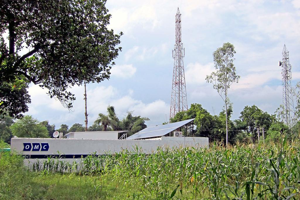 Mobile Tower Infrastructure Leveraging the presence of telecom towers in off-grid environments to support rural electrification under a commercial model More than ~100,000 off grid towers in Asia and