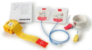 The Training Pack includes the training battery, a set of Replacement Training Pads III, an Interconnect cable for Replacement Training Pads III, and an external manikin adapter.
