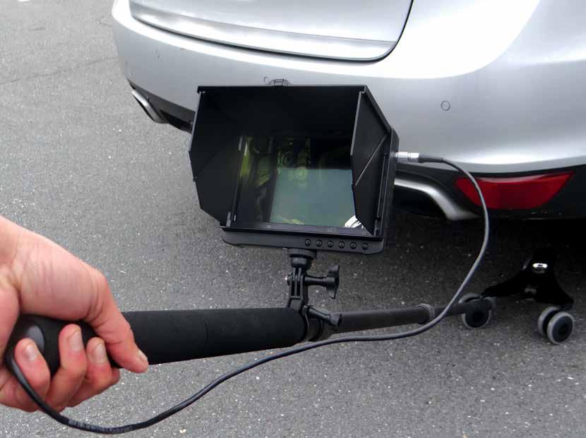 HH-300 Hand-Held Under Vehicle Inspection Camera FEATURES Ultra-portable under