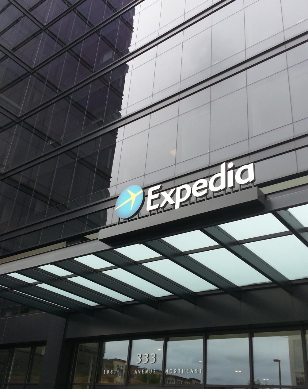 Case study: Securing the confidential data of Expedia customers and giving Expedia an important advantage in a competitive marketplace Expedia Business challenge Assure consumers of the security of