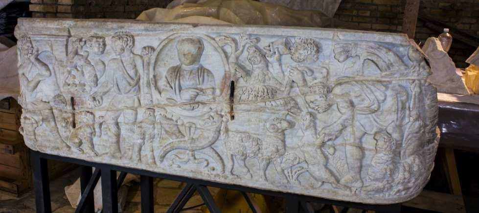 Pucci Verdiani SfM digital survey and modelling The sarcophagus and its survey One of the most important piece in the collection is a well preserved marble sarcophagus, dated around the III Century A.