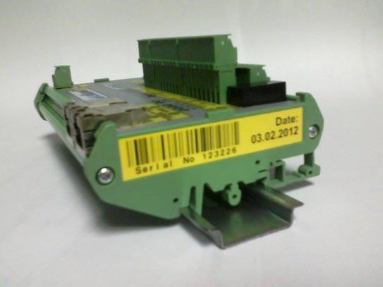 on a DIN rail (EN50022-35x7.5 or equivalent).