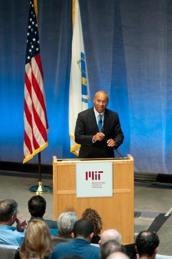 THE MASS BIG DATA INITIATIVE FORMULA FOR GLOBAL LEADERSHIP Mass Big Data Initiative launched by Governor Patrick in 2012 500 Companies 10 leading