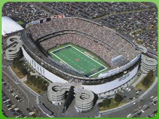 Small cell deployment alternatives: Stadium Need for dense capacity Outdoor DAS Can be shared with other operators Part of macro network Additional capacity