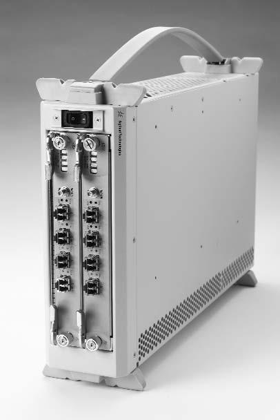 The light weight 2-slot chassis can accommodate up to two test modules (four full-duplex Fibre Channel analyzers).