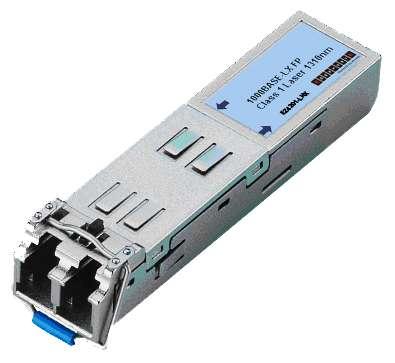 L2/L4 FE Stackable switch ES3526YA ES3550YA Ports ES3526YA 24 Ports 24 10/100 ports 2 combo 10/100/1000 or SFP ports 2 10/100/1000 ports (can be stacking ports) ES3550YA