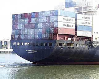 Multiple containers in a ship form a mesh to report sensor data Increased security through on-truck and on-ship