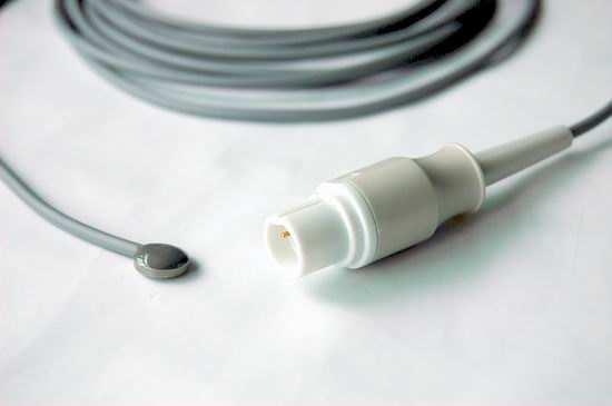 1 Temperature Probe & adaptor Compatibility: Major brands Temperature monitoring system Compliance with BS EN12470-5:2001 EN 60601-1:1990 ISO10993-1,5,10:2003E Specification: Probe type