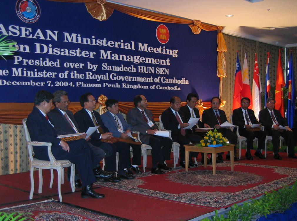 Institutional Framework ASEAN Ministerial Meeting on Disaster Management (AMMDM) ASEAN Standing