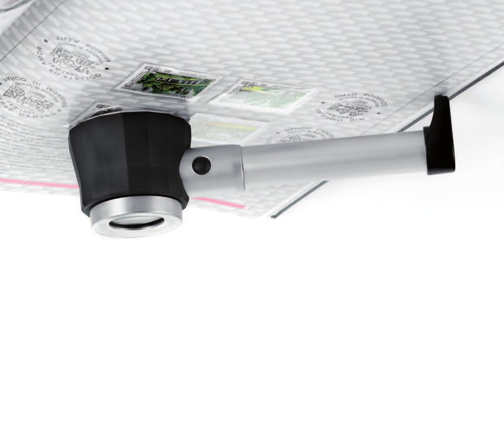 ILLUMINATED MAGNIFIER Magnifier with